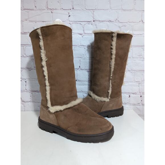 UGG Shoes - UGG SUNDANCE II REVIVAL US 7 TALL CHESTNUT Vintage New Zealand Boots Shearling